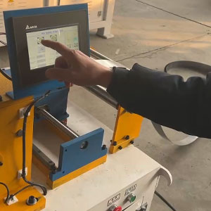 [視頻]數(shù)控橫剪機(jī)